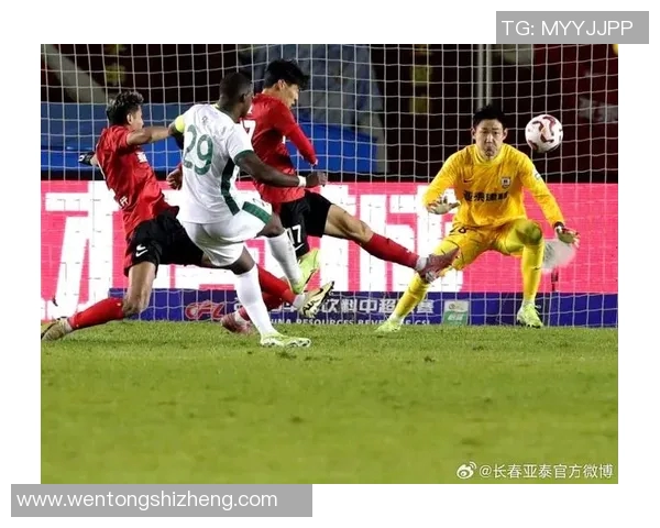 20151017上海申花主场迎战长春亚泰全力争胜的激烈对决