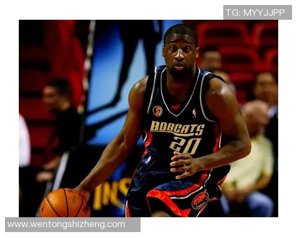 卡梅隆约翰逊的崛起之路:从大学球场到NBA明星的蜕变与挑战 卡梅隆约翰逊的崛起之路:从大学球场到NBA明星的蜕变与挑战