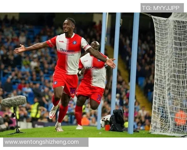 朴次茅斯与威科姆激战正酣比分揭晓引发球迷热议