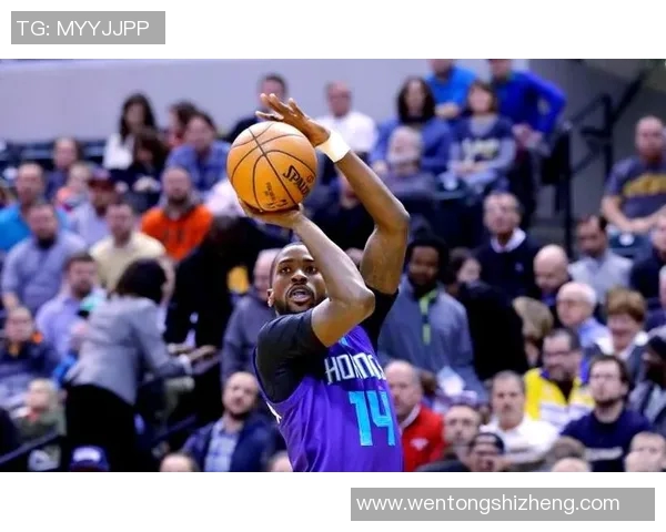 达米安利拉德:从新秀到NBA巨星的辉煌旅程与传奇时刻 达米安利拉德:从新秀到NBA巨星的辉煌旅程与传奇时刻