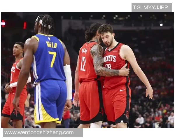 勇士与火箭激战正酣精彩瞬间回顾与分析全场精彩表现不容错过