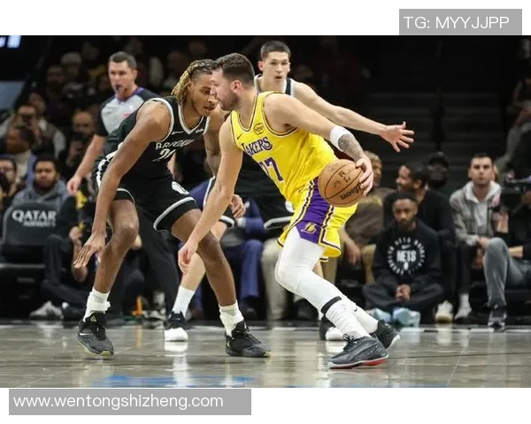 湖人对阵篮网精彩赛事直播全程回顾与分析 湖人对阵篮网精彩赛事直播全程回顾与分析